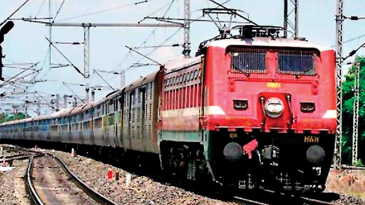 Indian Railways: भारतीय रेलवे का यात्रियों के लिए नया तोहफा, जानिये आपके लिए क्या है खास।